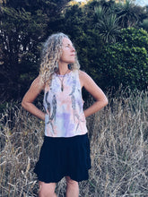 Load image into Gallery viewer, Funky Gum singlet ~ Cotton ~ S/M
