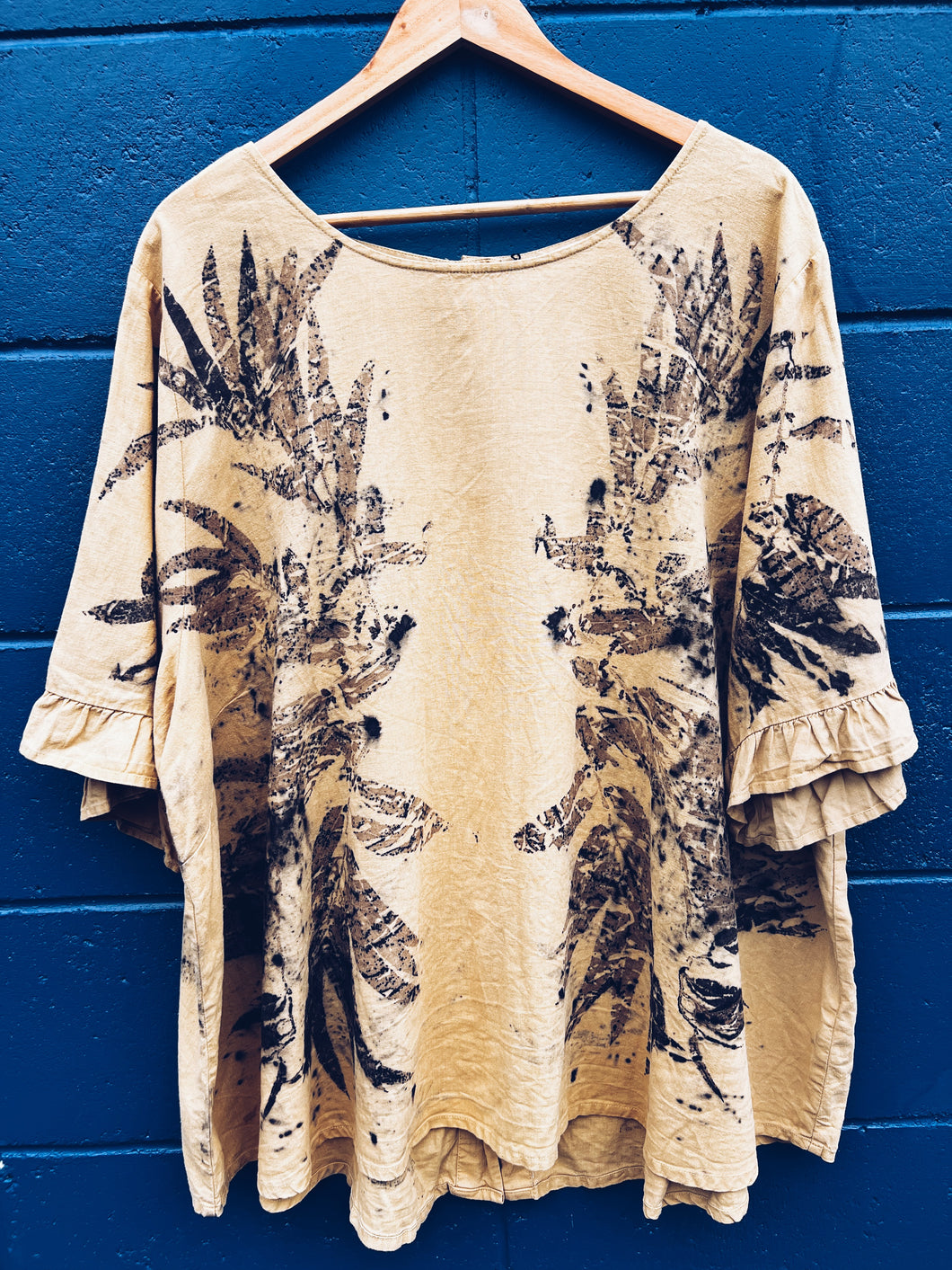Eucalyptus top ~ Linen ~ 26