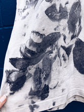 Load image into Gallery viewer, Feijoa Explosion ~ Men&#39;s / Unisex Tee ~ Cotton L/XL
