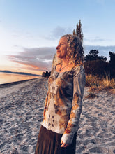 Load image into Gallery viewer, Wild Gum Top ~ Merino ~ L/XL

